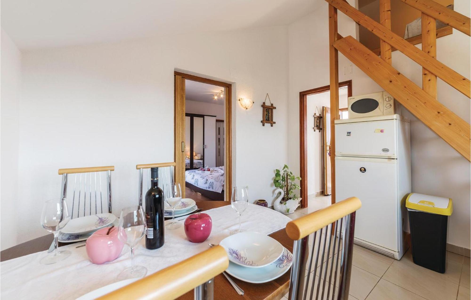 Pet Friendly Apartment In Koromacno With Wifi Kültér fotó
